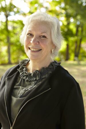 Julia Scharnberg Bio